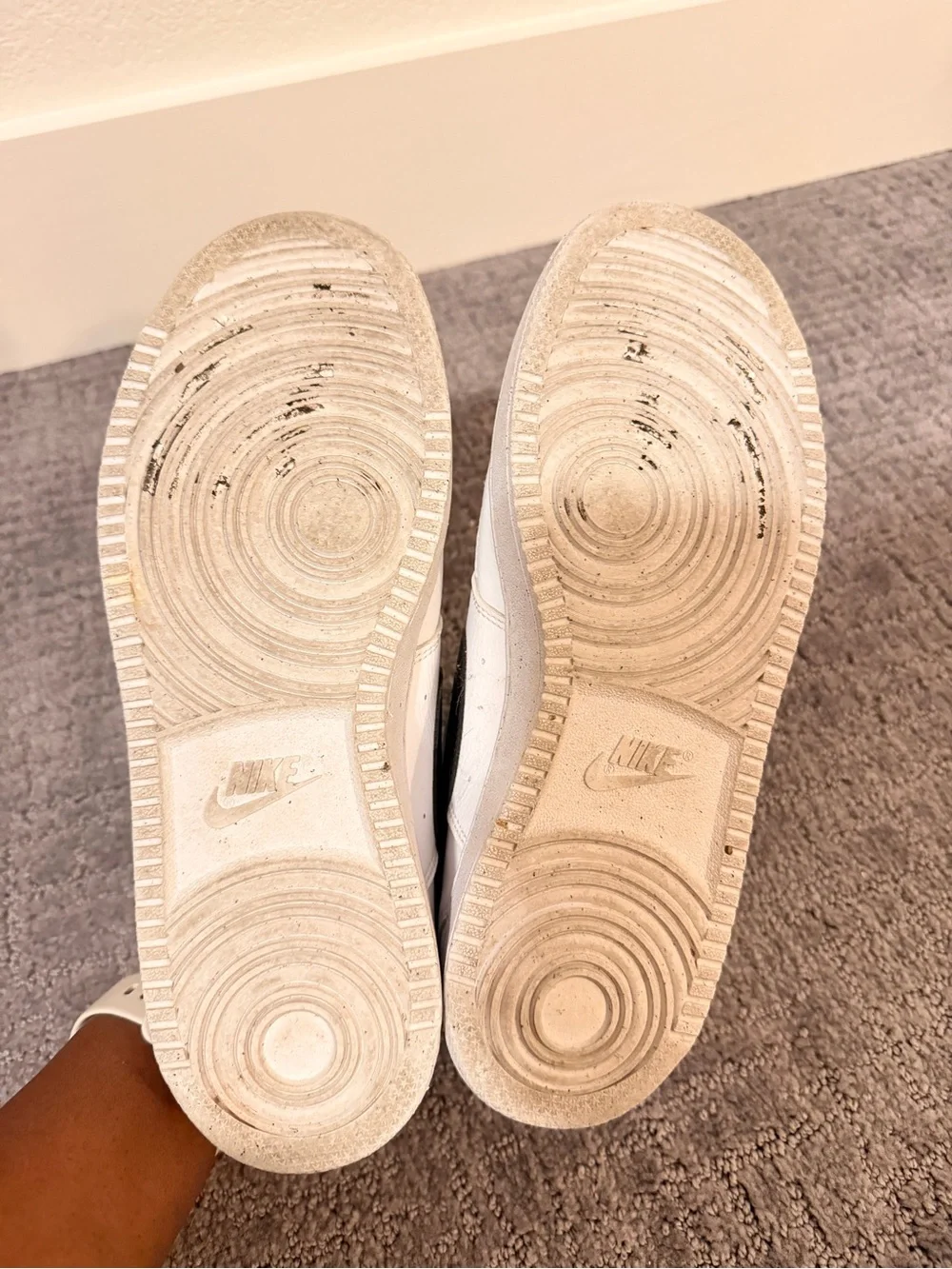 Nike women low